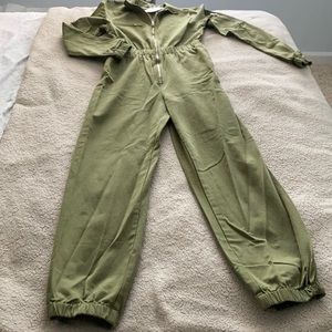 Jumpsuit olive green